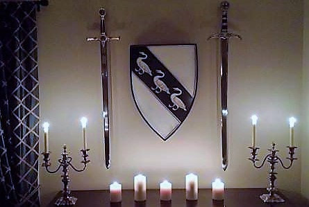 Coat of Arms heater shield w. swords